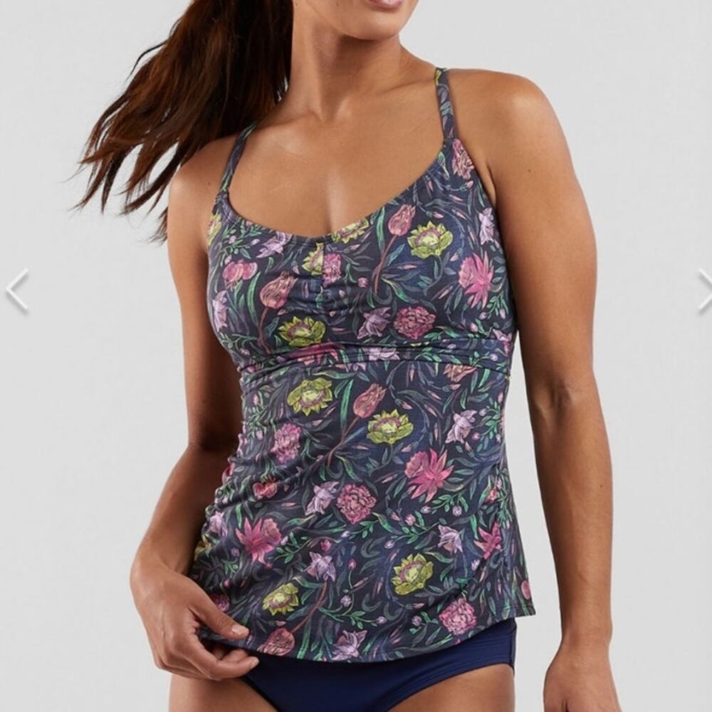 Title Nine tidal rave underwire floral tankini swim top tank padded 38D